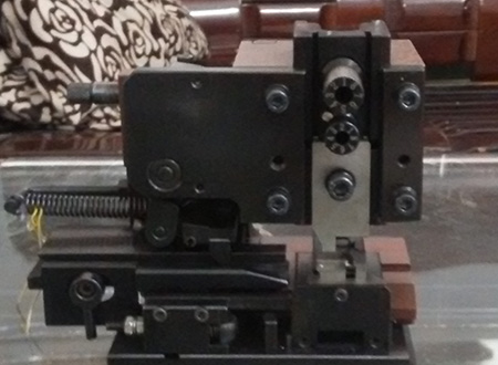 剝打機(jī)(jī)模具